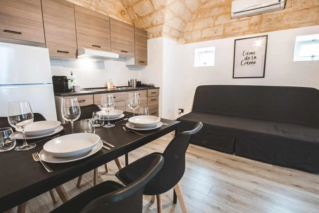 Sanavar Apartment Bari