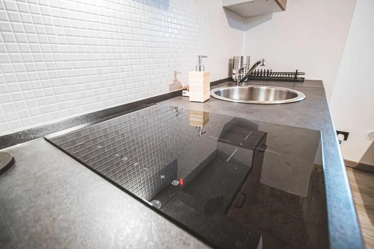 Sanavar Apartment Bari 0*,  Włochy